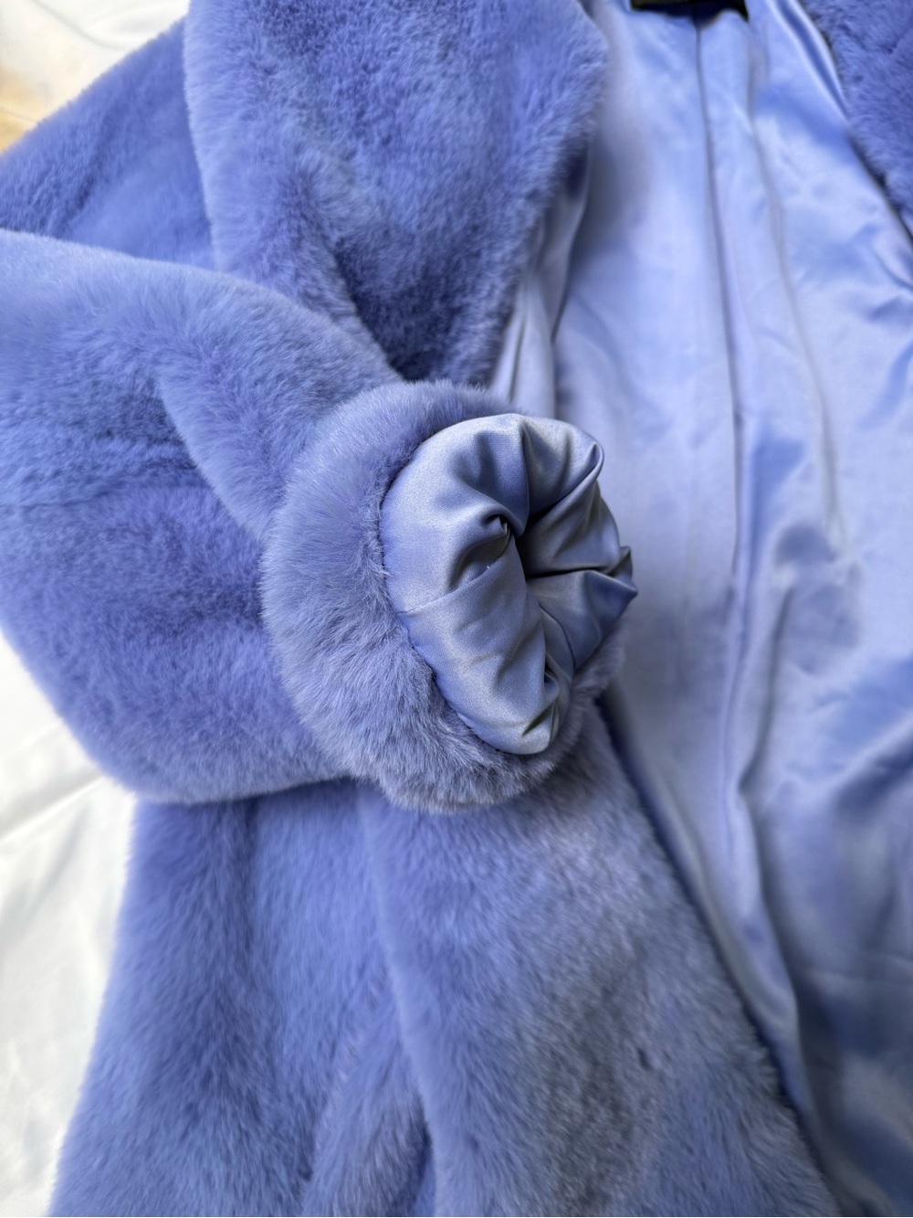 Donna Salyers Fabulous Furs Faux Fur Coat L Periwinkle Blue Plush Oversized - Picture 12 of 16